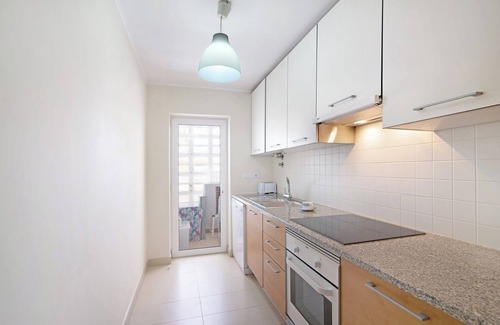Canada Apartamento | Apartamento 'Royal Cabanas Golf 88' con piscina compartida, jardín compartido y aire acondicionado.