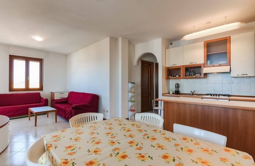 La Pietraia Apartamento | Apartamento "Royal" en la playa con vistas al mar, aire acondicionado, Wi-Fi, balcón y terraza