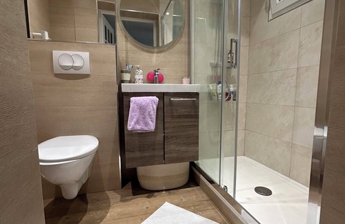 Suresnes Apartamento | Apartment rue Carnot