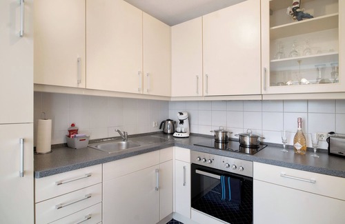 Bad Saulgau Apartamento | Apartamento 'Ruhige In Bad Saulgau' con vistas a la montaña, terraza privada y Wi-Fi