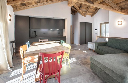 Mazzo di Valtellina Apartamento | Apartamento 'Samatè' con vistas a la montaña, terraza privada y Wi-Fi
