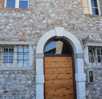 Colugna Apartamento | Apartment San Bernardo