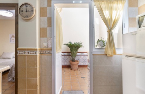 Villamartin Apartamento | Apartamento 'Santa Ana' con terraza privada, Wi-Fi y aire acondicionado