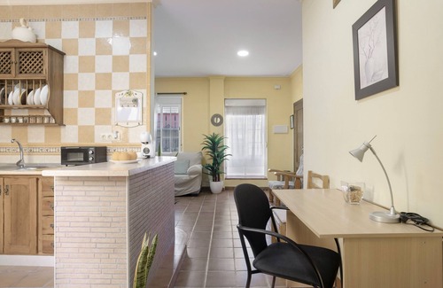 Villamartin Apartamento | Apartamento 'Santa Ana' con terraza privada, Wi-Fi y aire acondicionado
