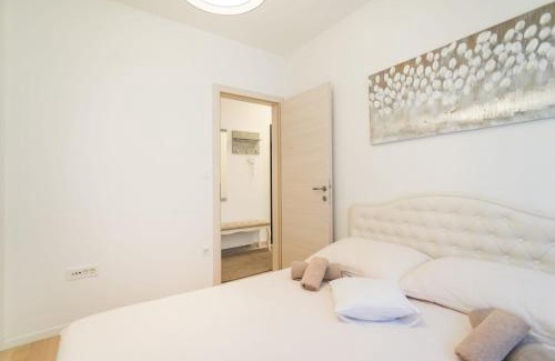 Novi Zagreb Apartamento | Apartment SARA - free parking for 2 cars