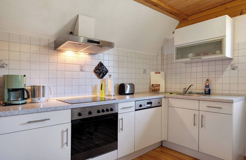 Sankt Georgen im Schwarzwald Apartamento | Apartamento 'Schartenschmiede' con jardín privado y Wi-Fi
