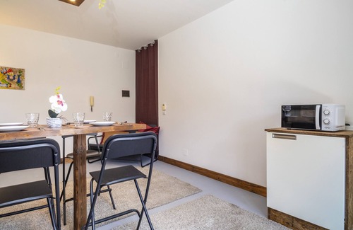 Piedimonte Etneo Apartamento | Apartamento 'Schilirò House' con vistas a la montaña, Wi-Fi y aire acondicionado