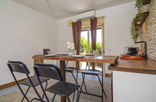 Piedimonte Etneo Apartamento | Apartamento 'Schilirò House' con vistas a la montaña, Wi-Fi y aire acondicionado