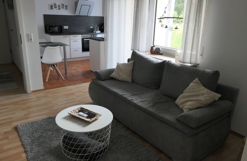 Ofterdingen Apartamento | Apartamento 'Schneckenhaus' con Terraza Privada y Wi-Fi