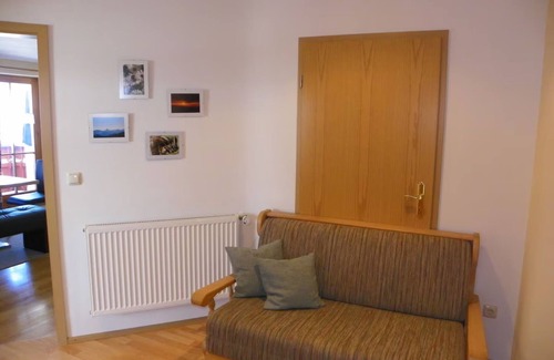 Stiefenhofen Apartamento | Apartamento 'Schwärzler' con balcón y Wi-Fi