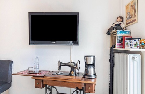 Unterkirnach Apartamento | Apartamento 'Schwarzwaldhirsch' con terraza privada y Wi-Fi