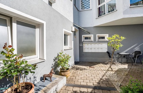 Bad Wildbad Apartamento | Apartamento 'Schwarzwaldnest' con vistas a la montaña y Wi-Fi