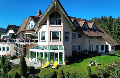 Schluchsee Apartamento | Apartment, Schwimmbad, Saunen, 5 Min. zum See, Feldberg 15 Min. mit Auto,