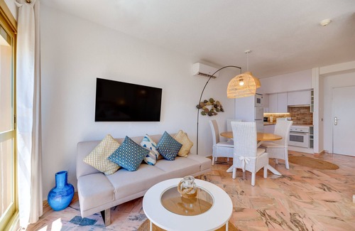 Nikki Beach Apartamento | Apartamento 'Estudio frente al mar' con vistas al mar, Wi-Fi y aire acondicionado