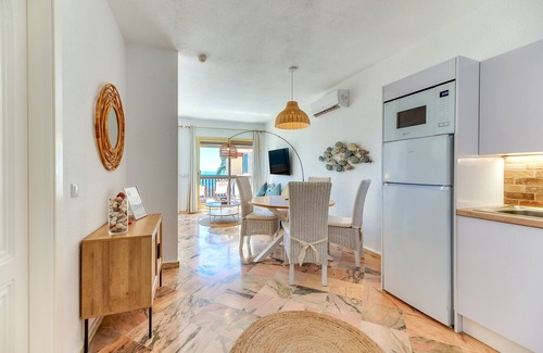 Nikki Beach Apartamento | Apartamento 'Estudio frente al mar' con vistas al mar, Wi-Fi y aire acondicionado