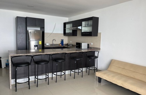 Tonsupa Apartamento | APARTMENT SEA VIEW RESORT FONTAINEBLEAU TONSUPA, SWIMMING POOLS PRIVATE BEACH