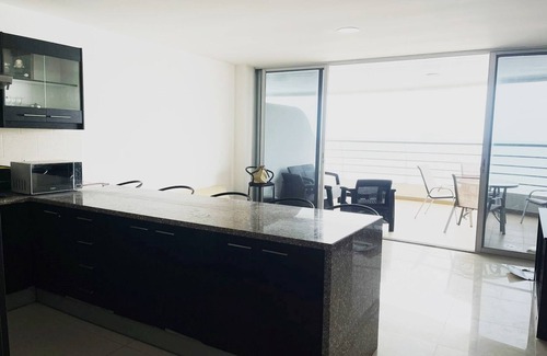 Tonsupa Apartamento | APARTMENT SEA VIEW RESORT FONTAINEBLEAU TONSUPA, SWIMMING POOLS PRIVATE BEACH
