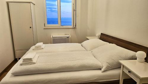 Vrpolje Apartamento | Apartment SEA WOLF - Sea View & Centre