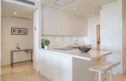 New Golden Mile Apartamento | Apartamento "Seaview Flat Benahavis-Marbella" con vistas al mar, piscina, Wi-Fi, terraza