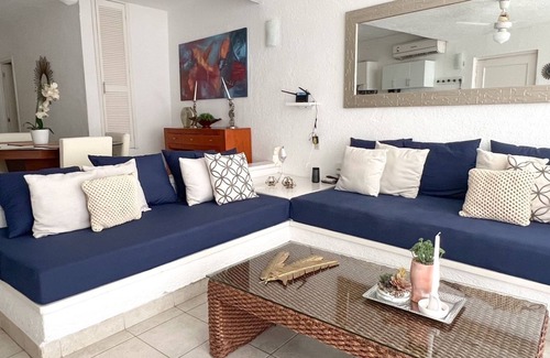 Club Santiago Apartamento | Departamento (primera planta) una cuadra de la playa, CLUB SANTIAGO, Manzanillo