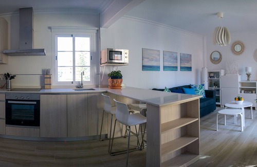 Torrox Costa Apartamento | NUEVO: APARTAMENTO RENOVADO. En la playa TORROX COSTA. NERJA MALAGA
