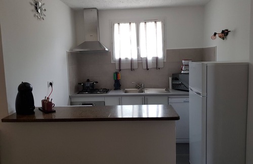 Serra-di-Ferro Apartamento | Apartamento 'Serra-di-ferro Corse' con balcón y Wi-Fi
