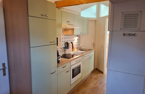 Bad Mitterndorf Apartamento | Apartment Silberkraut (70 m2), parking, WLAN, large garden, playground