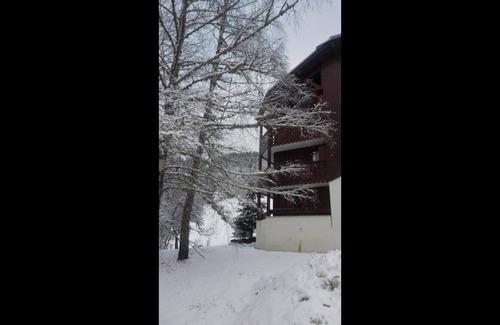 Saint-Jean-dʼAulps Hotel | Apartment ski-in ski-out 150m from the Les PortesDuSoleil gondola