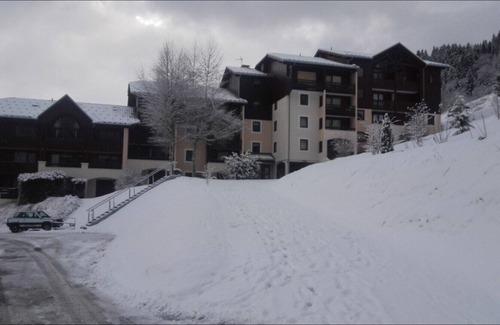 Saint-Jean-dʼAulps Hotel | Apartment ski-in ski-out 150m from the Les PortesDuSoleil gondola