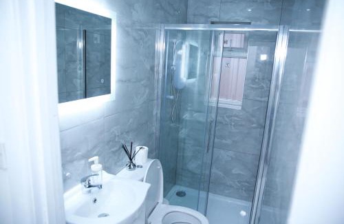 South Harrow Apartamento | Apartment - Sleeps 5 & Free Parking