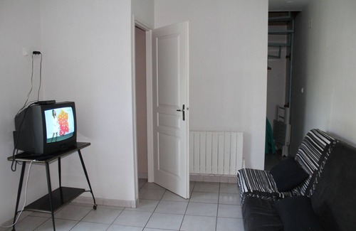 Eaux-Bonnes Apartamento | Apartment sleeps 8-10 quiet in eaux bonnes 64