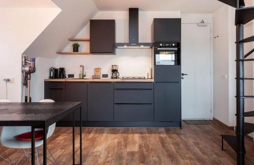 Offingawier Apartamento | Apartment Sneekermeer with Water Sports Access, cleaning included