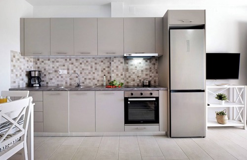 Nikiana Apartamento | Apartamento 'Sofia' con vistas al mar, Wi-Fi y aire acondicionado