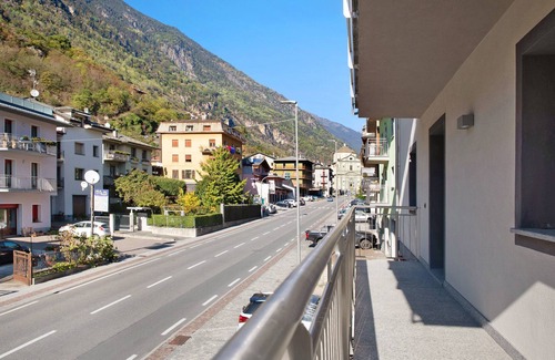 Grosio Apartamento | Apartamento "Sole" con vistas a la montaña, balcón y Wi-Fi