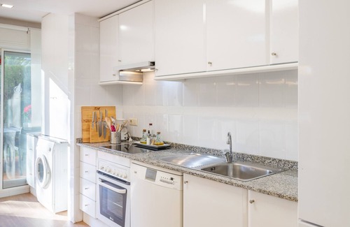 El Albir Apartamento | Apartamento 'Soleado Albir' con piscina compartida, Wi-Fi y aire acondicionado