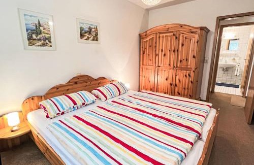 Hoechenschwand Apartamento | Apartment Sonnenmatt App- 12 by Interhome