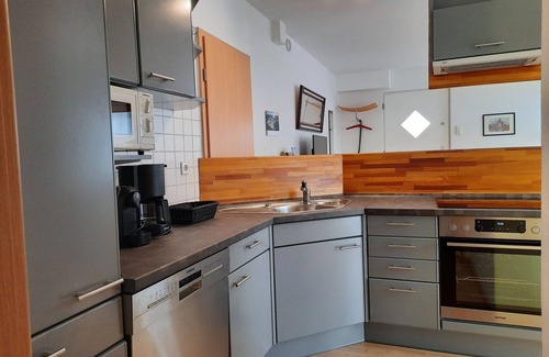 Bad Urach Apartamento | Apartamento 'Sonntag' con balcón y Wi-Fi