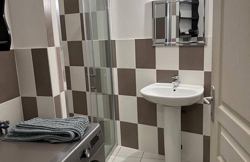 Roisey Apartamento | Apartamento 'Sophie' con balcón y Wi-Fi