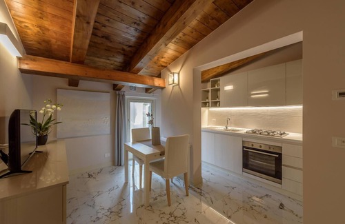 Vasto Apartamento | Apartamentos Marie Claire 3
