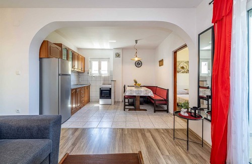 Batomalj Apartamento | Apartment STARA BAŠKA near the sea