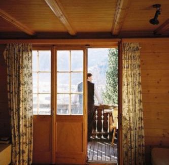 Lenk Apartamento | Apartment Steirösli 1- & 2- Stock by Interhome
