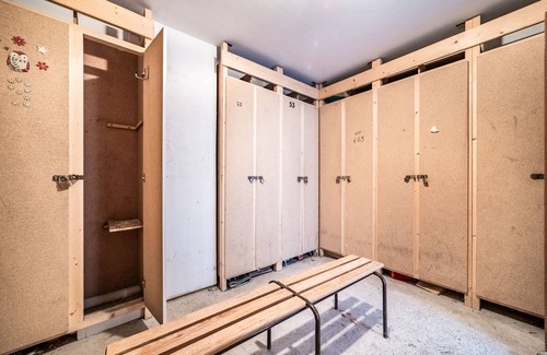 Bernex Apartamento | Apartamento 'Studio Pied Des Pistes - Bernex' con vistas a la montaña y balcón
