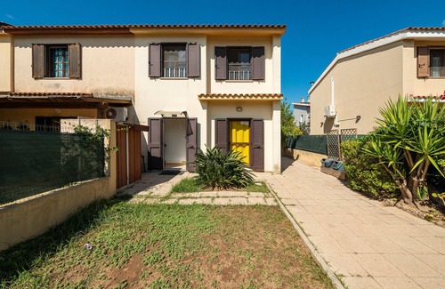 Orti Su Loi Apartamento | Apartment 'Sud Sardinia 15' with Private Garden and Wi-Fi