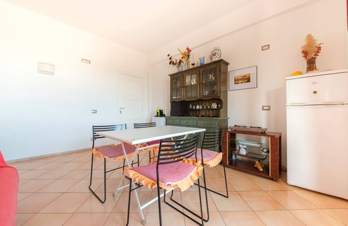 Lipari Historic Centre Apartamento | Apartamento 'Suite De Pasquale 3 Camere' con vistas al mar, Wi-Fi y aire acondicionado