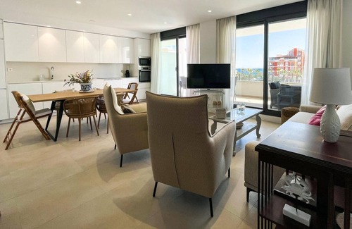 Torrox Costa Apartamento | Apartamento 'Sun Garden' con vistas al mar, Wi-Fi y aire acondicionado
