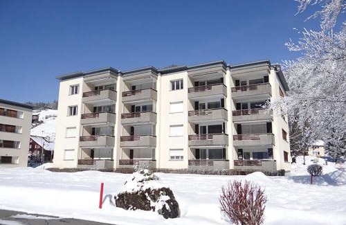 Engelberg Apartamento | Apartment Sunnmatt Süd Wohnung 246 by Interhome