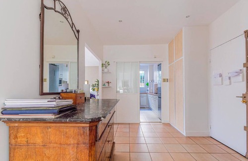 Saint-Cloud Apartamento | Apartamento 'Sur Jardin Clos' con terraza privada, jardín privado y Wi-Fi