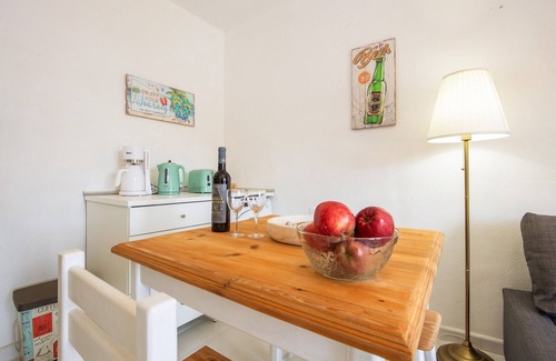 Caleta de Fuste Apartamento | Apartamento 'Surf Home Sea View' con vistas al mar, piscinas compartidas y Wi-Fi