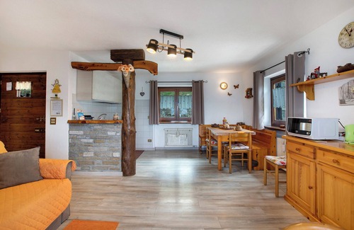 Gerdaz Apartamento | Apartamento 'Sylvie' con vistas a la montaña, terraza compartida y Wi-Fi