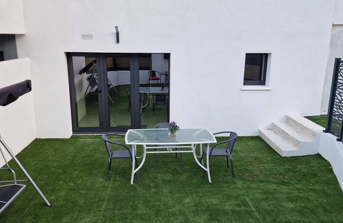Carnoux-en-Provence Apartamento | Apartment T2 Le PORT MIOU in ground floor villa located 5 km from CASSIS